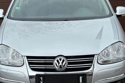 VW Jetta 199.872 km 3.250 &euro; Duisburg 47138