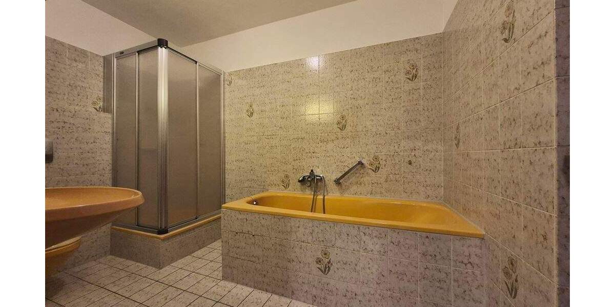 Etagenwohnung Essen Überruhr-Holthausen - 3 Zimmer, 93 m&sup2;, 190.000&euro; | Angebot:25678677