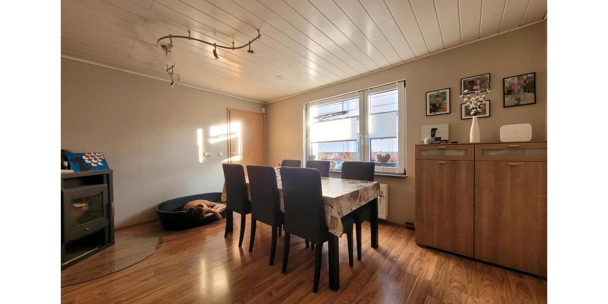 Doppelhaushälfte Duisburg Rheinhausen - 8 Zimmer, 167 m&sup2;, 380.000&euro; | Angebot:27038011