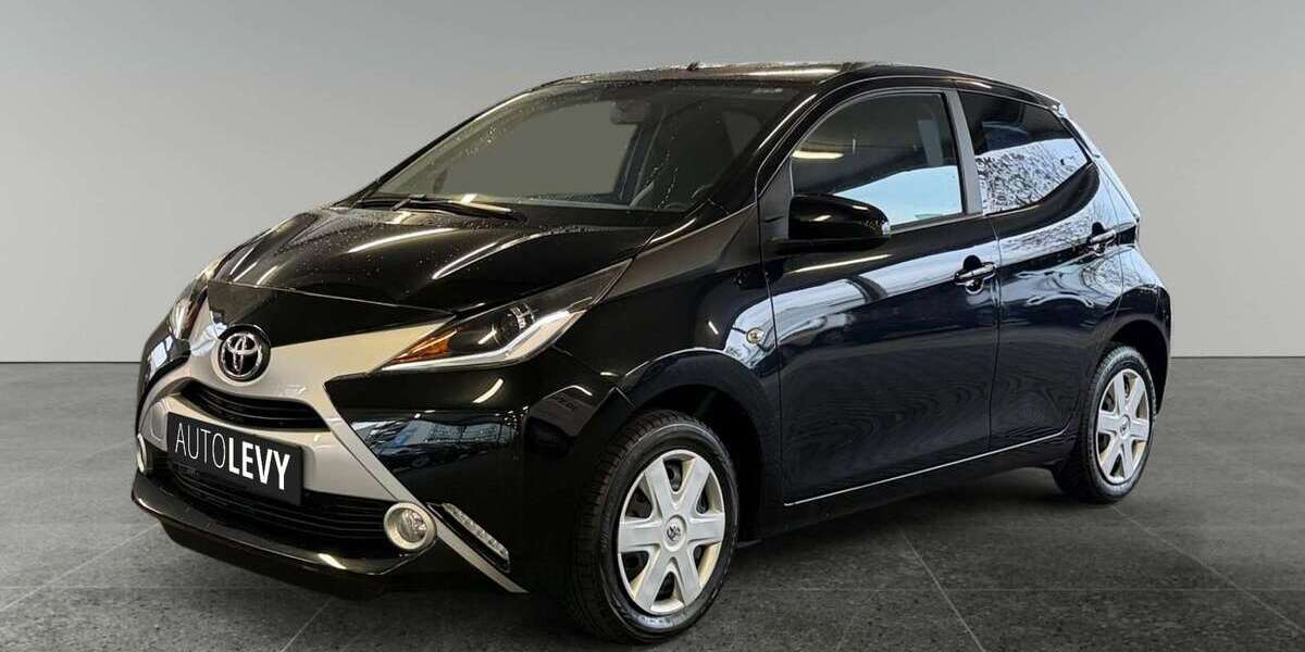 Toyota Aygo 33.738 km 8.890 &euro; Düsseldorf 40233