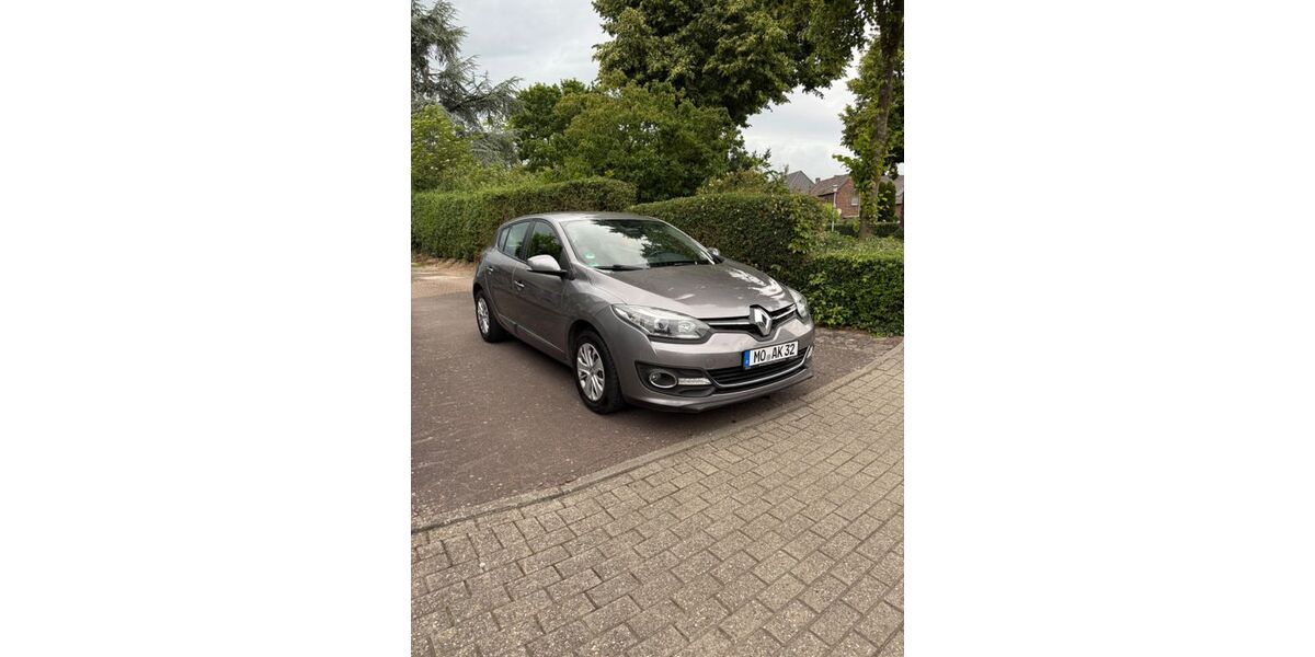 Renault Megane 165.904 km 3.999 &euro; Kamp-Lintfort 47475