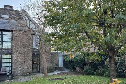 Haus zum Kaufen in Duisburg 459.500 € 140 m² 4 zimmer