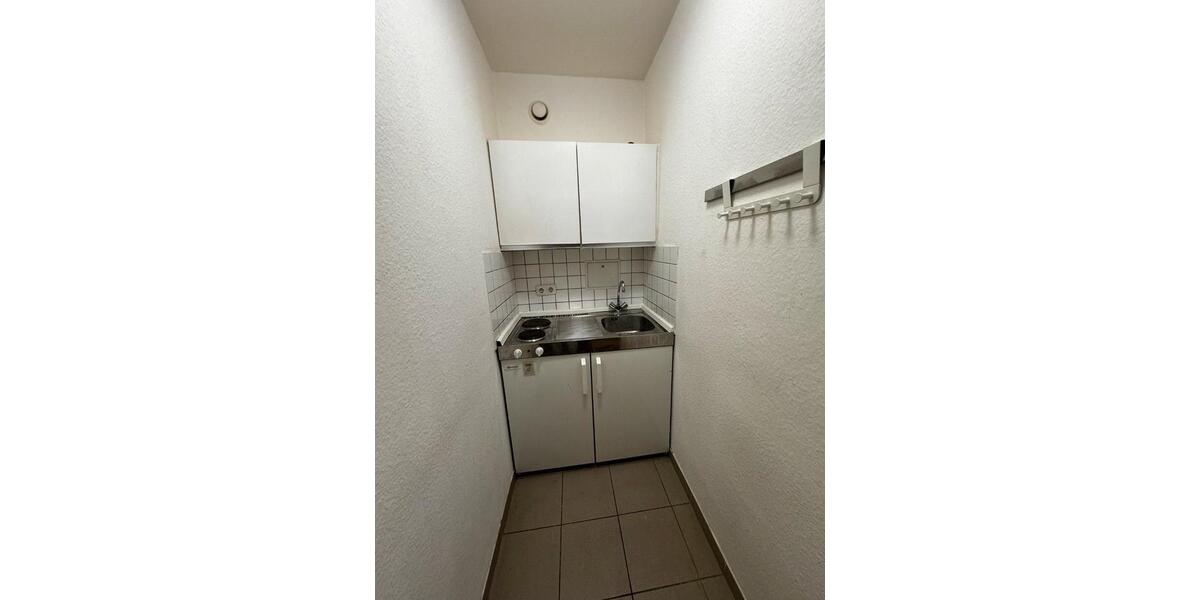 Erdgeschoßwohnung Düsseldorf - 1 Zimmer, 30 m&sup2;, 700&euro; | Angebot:26399872