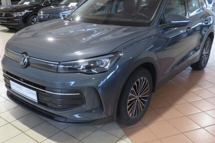 VW Tiguan 10.466 km 38.990 &euro; Neuss 41469