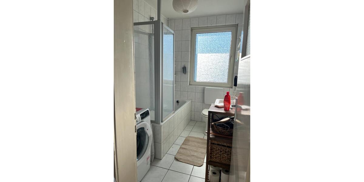 Dachgeschoßwohnung Duisburg Duisburg-Mitte - 2 Zimmer, 55 m&sup2;, 582&euro; | Angebot:25671658