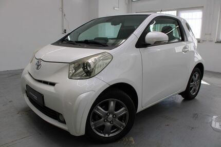 Toyota IQ 85.838 km 4.990 &euro; Düsseldorf 40233