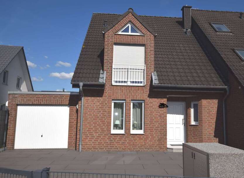 Haus zum Kaufen in Düsseldorf 750.000 € 110 m²