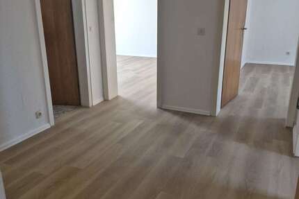 Wohnung Duisburg Hamborn - 3 Zimmer, 75 m&sup2;, 700&euro; | Angebot:26200403