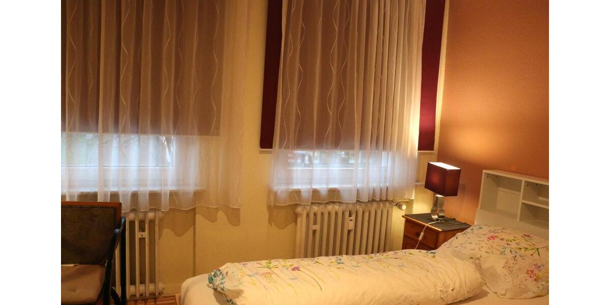 Etagenwohnung Essen Stadtkern - 2 Zimmer, 50 m&sup2;, 865&euro; | Angebot:24740038