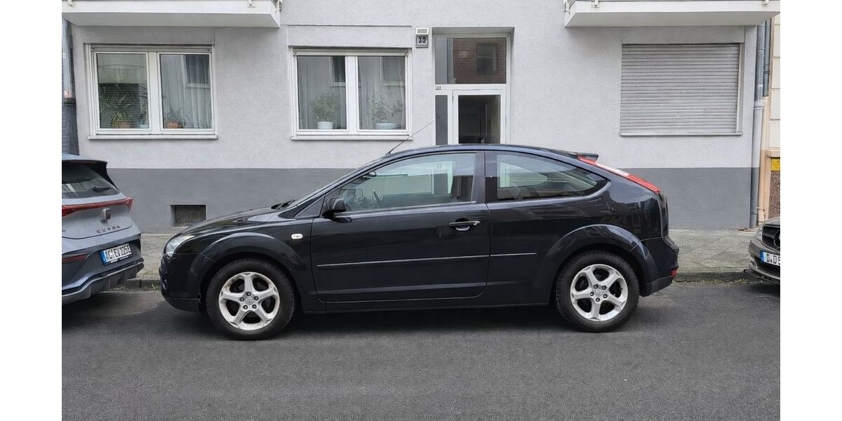 Ford Focus 179.484 km 2.000 &euro; Düsseldorf 40215