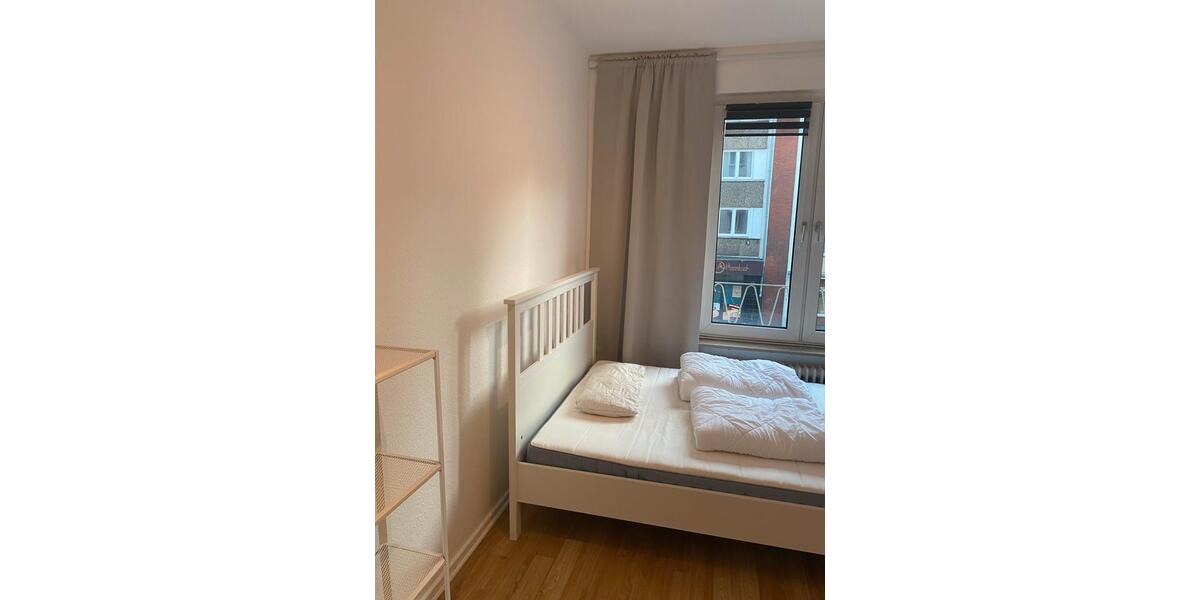Etagenwohnung Düsseldorf Oberbilk - 3 Zimmer, 67 m&sup2;, 580&euro; | Angebot:24616426