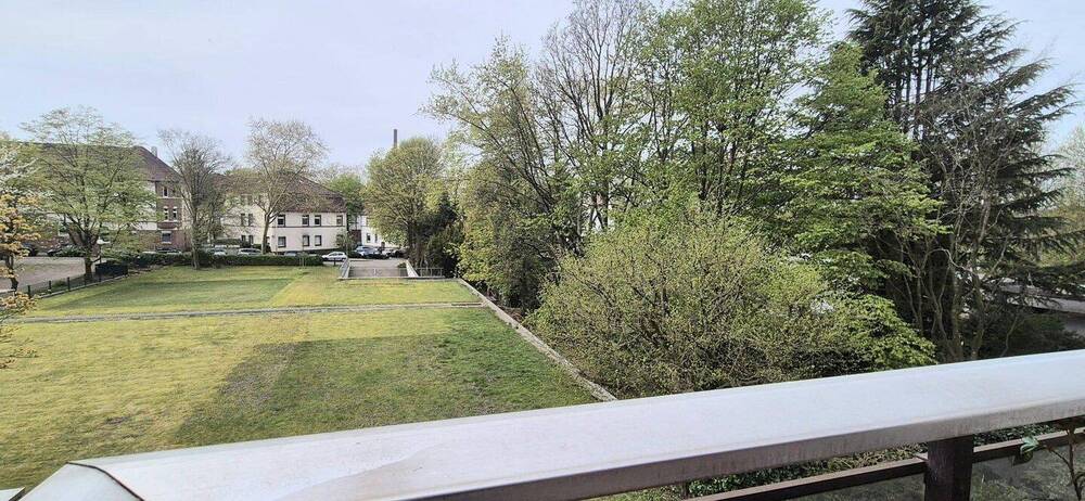 Etagenwohnung Essen Stadtwald - 2 Zimmer, 70 m&sup2;, 222.000&euro; | Angebot:26128173