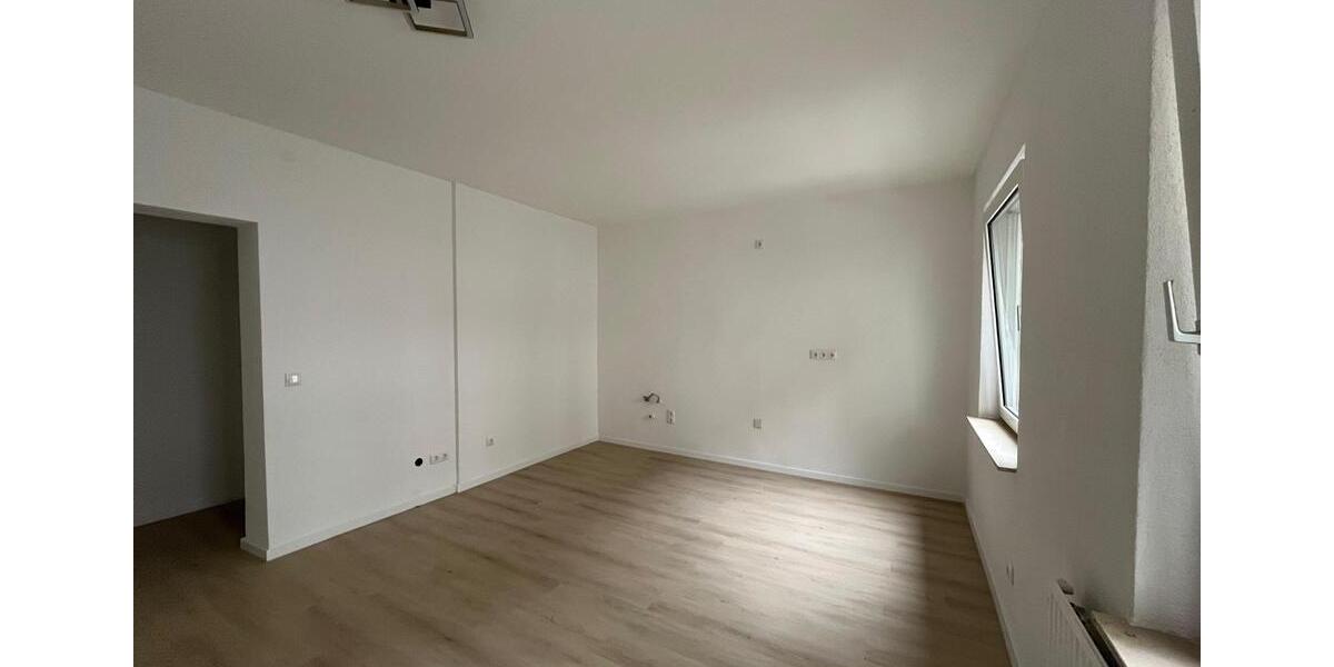 Erdgeschoßwohnung Essen Stadtbezirk II - 1.5 Zimmer, 40 m&sup2;, 113.000&euro; | Angebot:25298695