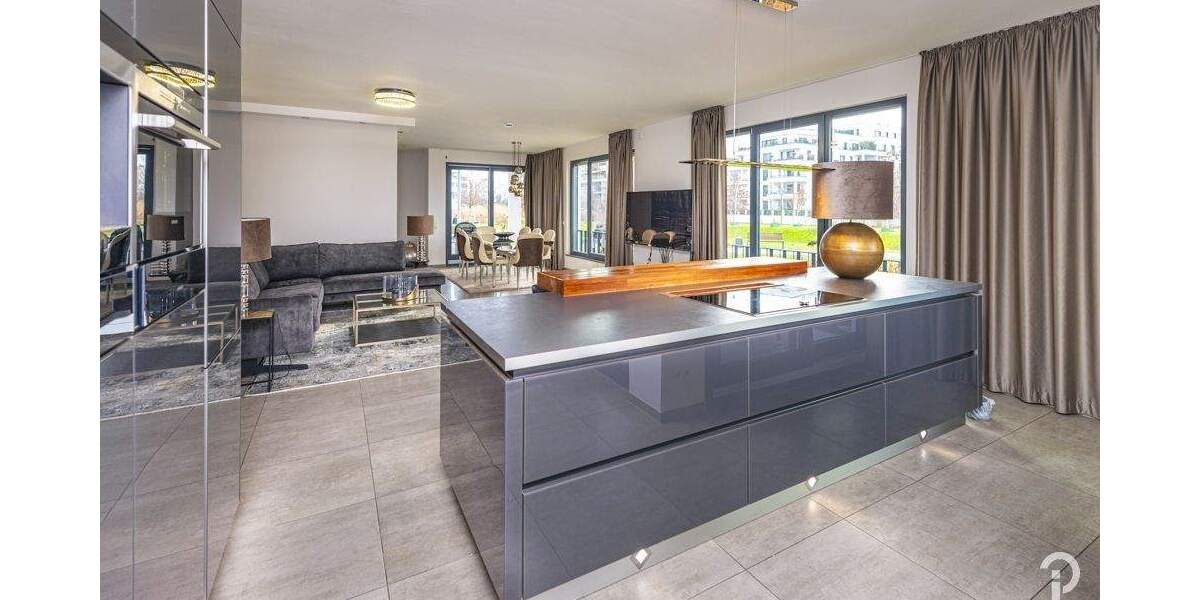 Etagenwohnung Düsseldorf Oberkassel - 3 Zimmer, 130 m&sup2;, 2.900&euro; | Angebot:25287976