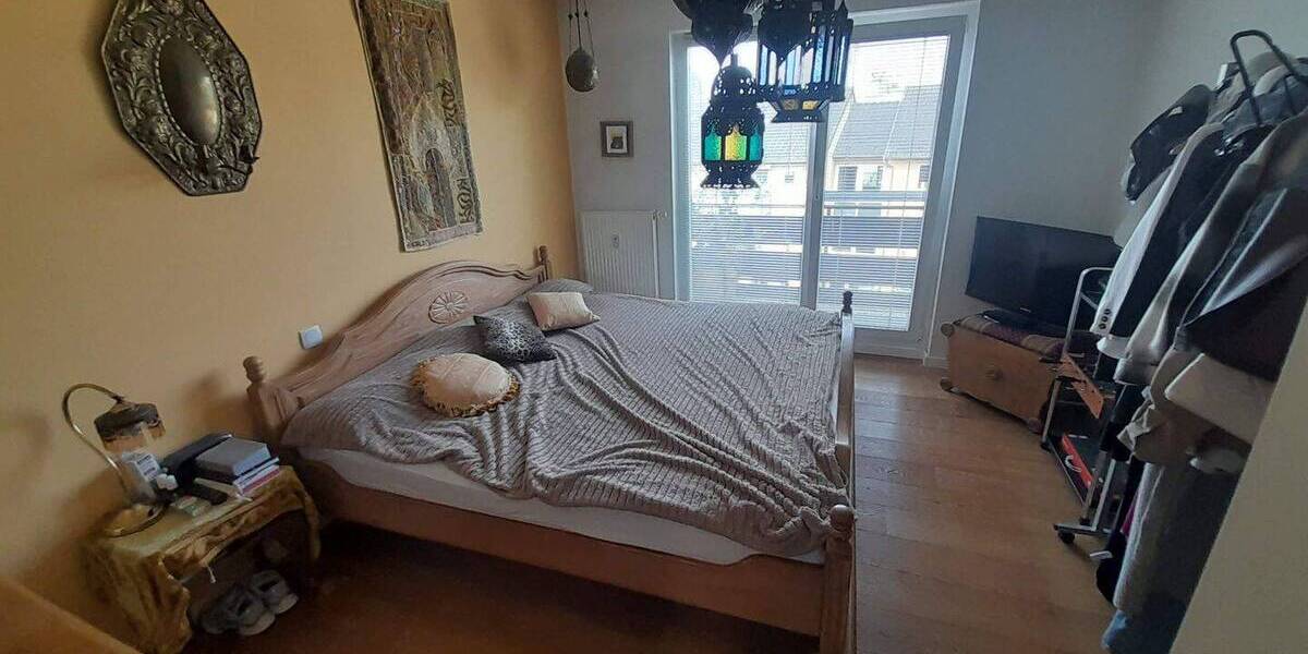 Etagenwohnung Düsseldorf Bilk - 3 Zimmer, 101 m&sup2;, 567.000&euro; | Angebot:26879322