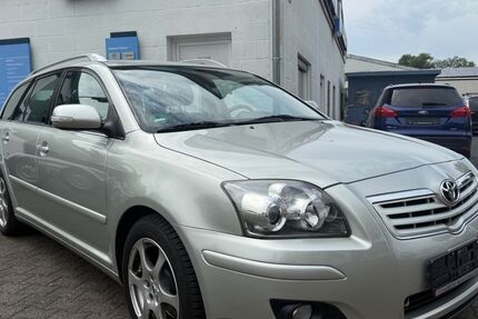 Toyota Avensis 98.195 km 7.998 &euro; Krefeld 47800