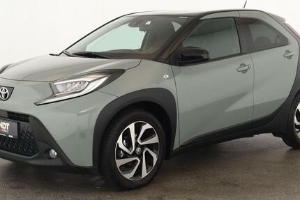 Toyota Aygo (X) 15.900 km 18.884 &euro; Neuss 41460
