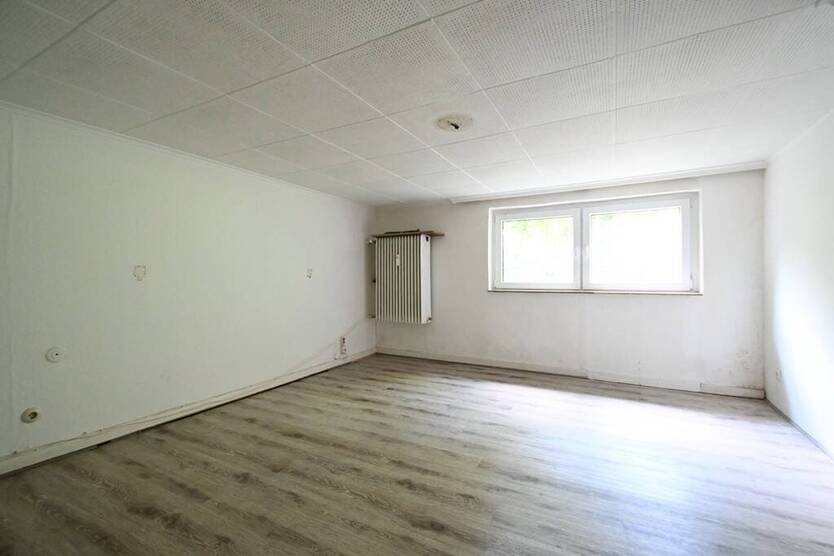 Teilvermietetes Mehrfamilienhaus mit Potenzial in bevorzugter Lage von Ddorf-Stockum 1 zimmer