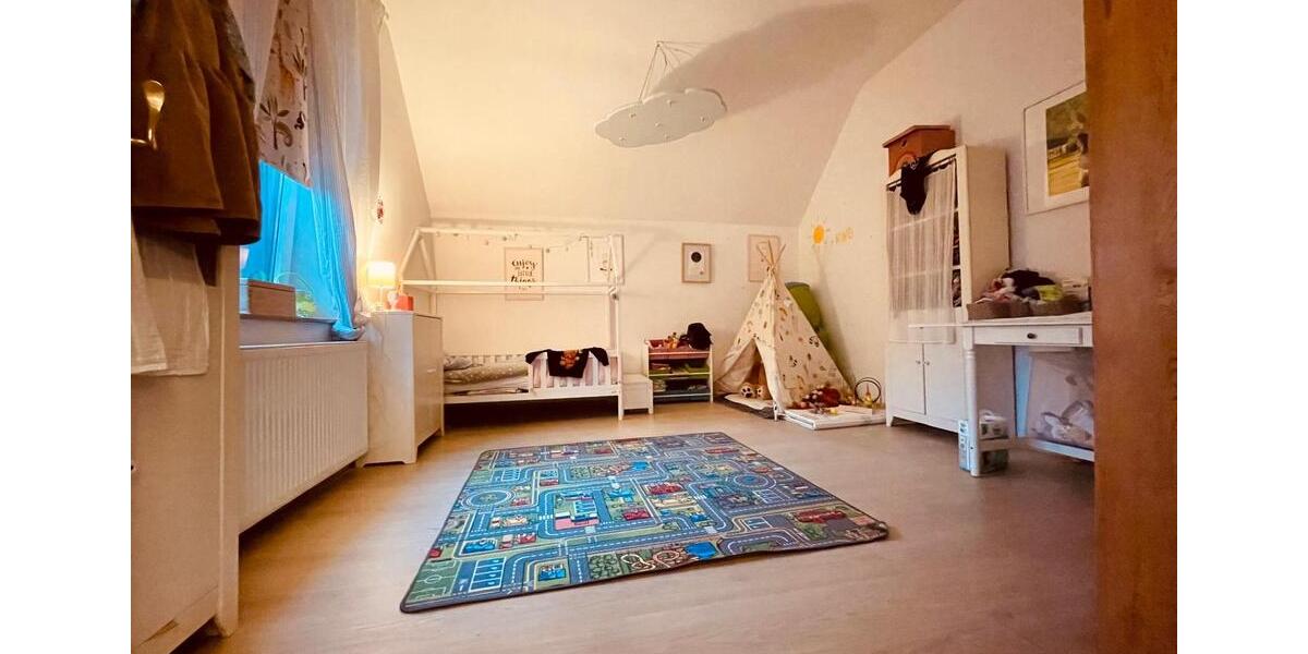 Etagenwohnung Mülheim an der Ruhr Linksruhr - 4 Zimmer, 110 m&sup2;, 1.100&euro; | Angebot:26233300
