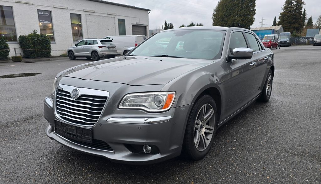 Lancia Thema 160.000 km 8.990 &euro; Düsseldorf - Bezirk 8 40231