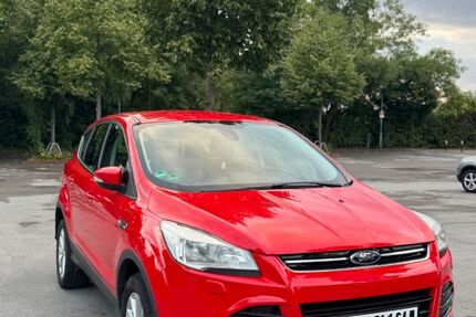 Ford Kuga 156.000 km 8.500 &euro; Duisburg 47228