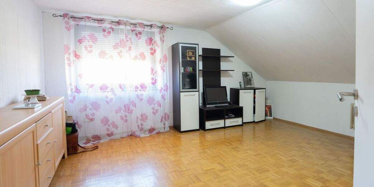 Doppelhaushälfte Krefeld-Linn Linn - 6 Zimmer, 161 m&sup2;, 398.000&euro; | Angebot:25566557