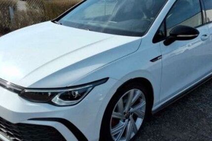 VW Golf 87.658 km 26.990 &euro; Düsseldorf 40233