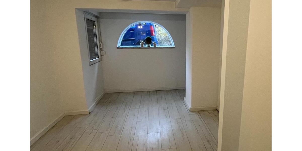 Etagenwohnung Duisburg Großenbaum - 2 Zimmer, 80 m&sup2;, 670&euro; | Angebot:25510501
