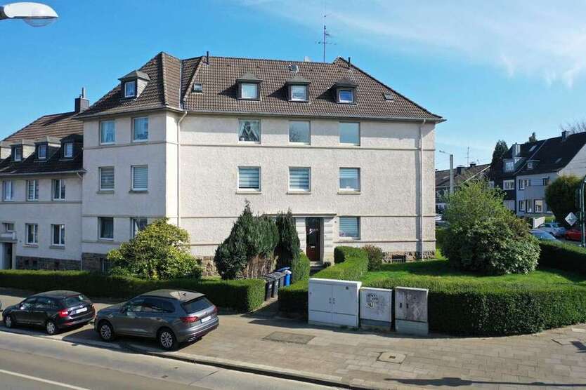Haus zum Kaufen in Essen Borbeck-Mitte 777.000 € 645.41 m²
