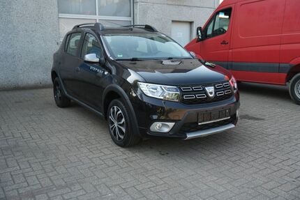 Dacia Sandero 24.320 km 8.690 &euro; Bottrop 46240