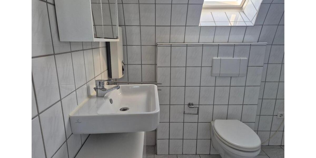 Dachgeschoßwohnung Tönisvorst - 2 Zimmer, 57 m&sup2;, 630&euro; | Angebot:26341740
