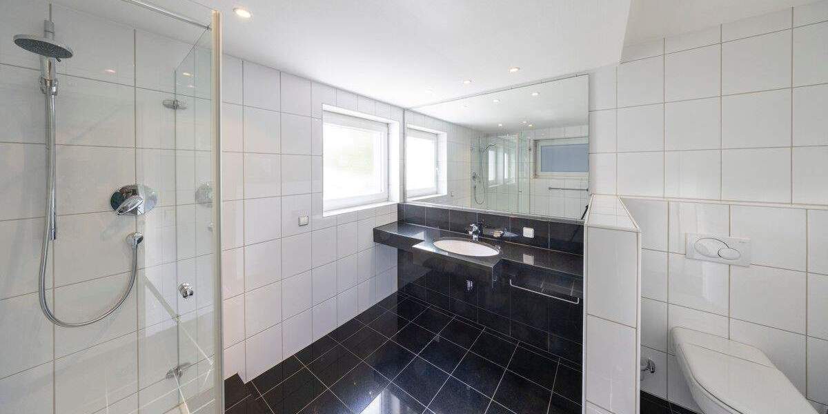 Einfamilienhaus Meerbusch / Lank-Latum Lank-Latum - 5 Zimmer, 217 m&sup2;, 980.000&euro; | Angebot:24597339