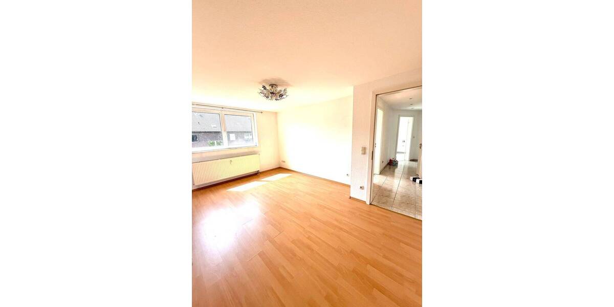 Etagenwohnung Duisburg Friemersheim - 3 Zimmer, 80 m&sup2;, 660&euro; | Angebot:26893225
