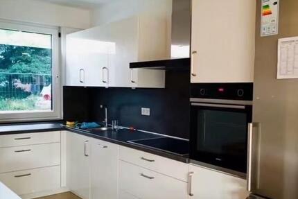 Haus Ratingen - 5 Zimmer, 135 m&sup2;, 2.400&euro; | Angebot:24842312