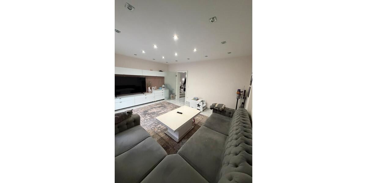 Reihenhaus Gladbeck Alt-Rentfort - 4 Zimmer, 64 m&sup2;, 2.240&euro; | Angebot:26283578