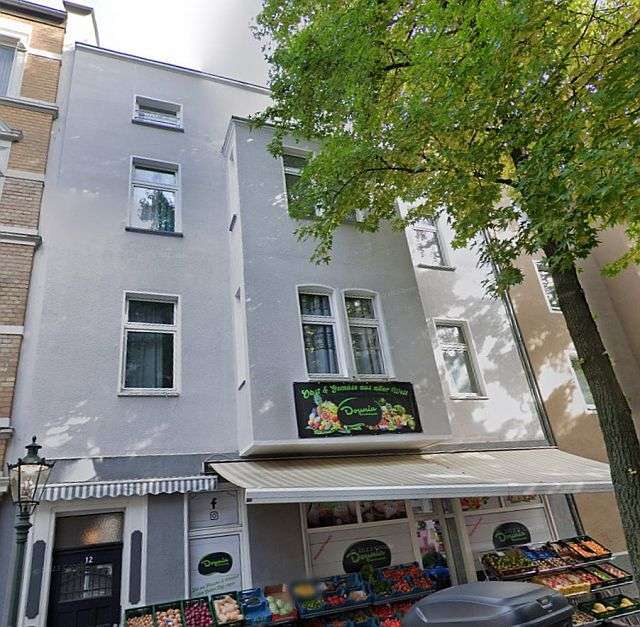 Haus zum Kaufen in Düsseldorf 2.050.000 € 540 m²