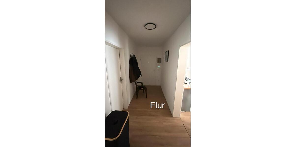 Etagenwohnung Duisburg Mittelmeiderich - 4 Zimmer, 93 m&sup2;, 1.150&euro; | Angebot:26250711