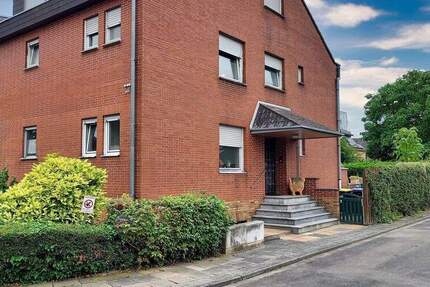 CITYHOUSE: Mehrfamilienhaus solide vermietet mit großem Garten, Keller, Stellplatz und Garage 9 zimmer