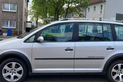 VW Touran 197.458 km 6.500 &euro; Duisburg 47198