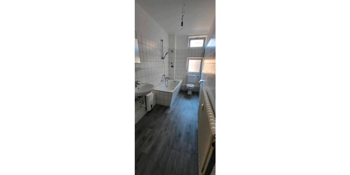 Etagenwohnung Dinslaken Lohberg - 3 Zimmer, 75 m&sup2;, 650&euro; | Angebot:25925617