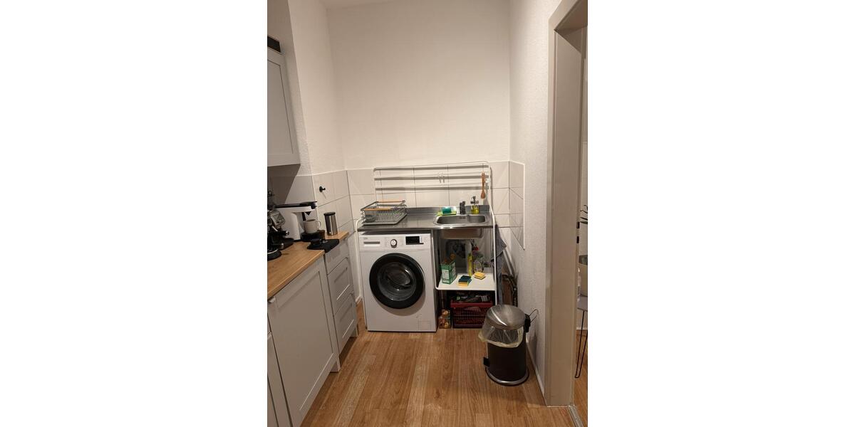 Etagenwohnung Düsseldorf Oberbilk - 3 Zimmer, 67 m&sup2;, 580&euro; | Angebot:24616426