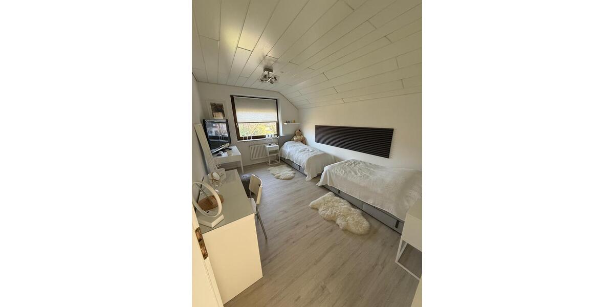 Reihenhaus Duisburg Walsum - 6 Zimmer, 136 m&sup2;, 359.000&euro; | Angebot:24730264