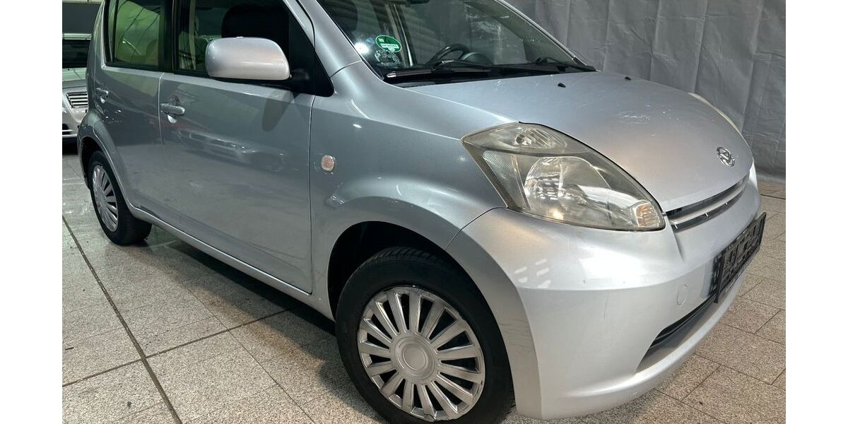 Daihatsu Sirion 150.000 km 1.490 &euro; Duisburg 47059