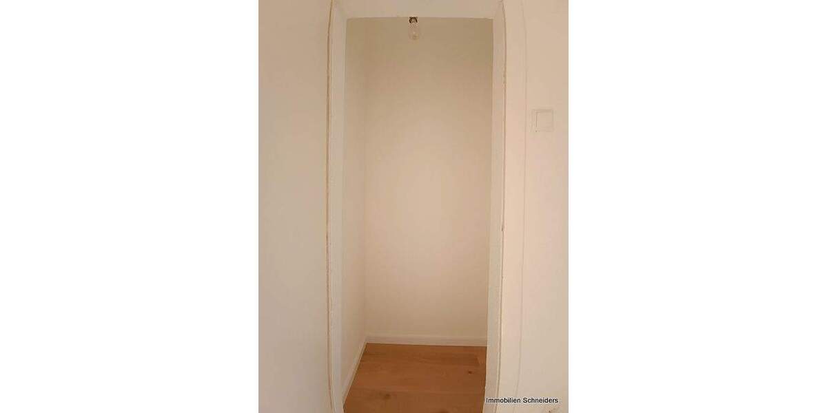 Etagenwohnung Duisburg Untermeiderich - 2 Zimmer, 61 m&sup2;, 500&euro; | Angebot:26359037