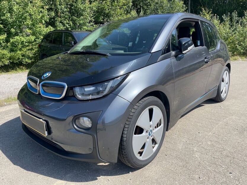 i3