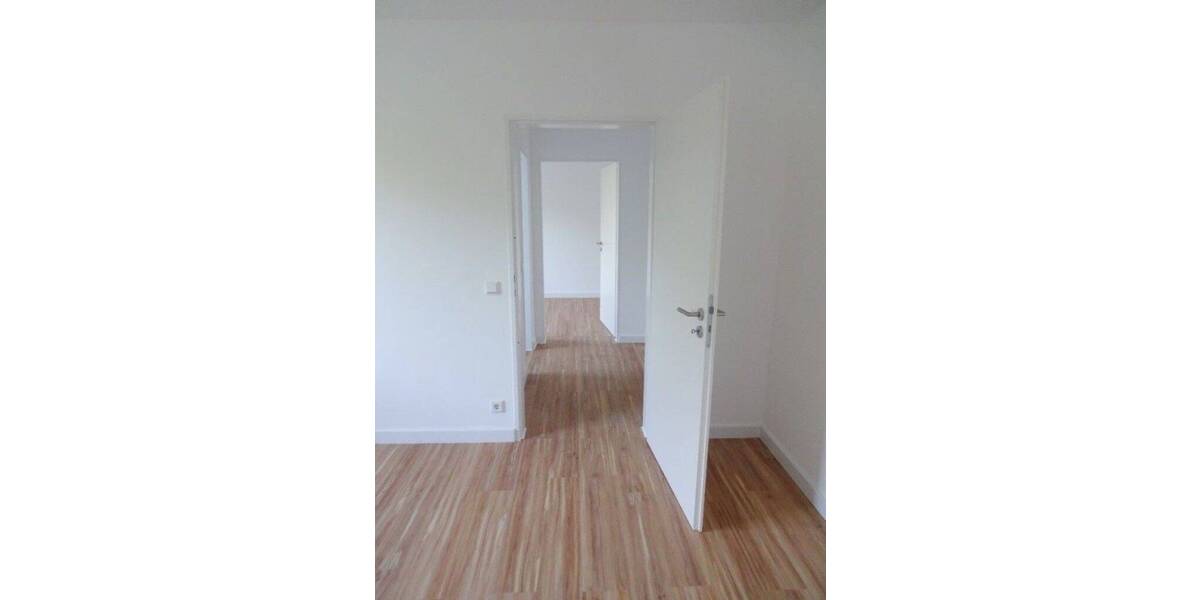 Etagenwohnung Düsseldorf Ludenberg - 5 Zimmer, 88 m&sup2;, 1.800&euro; | Angebot:26878630