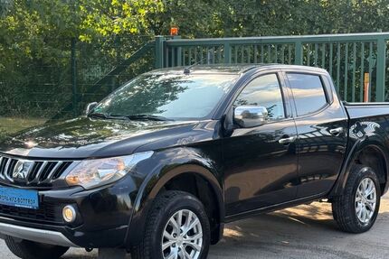 Mitsubishi L200 265.000 km 13.300 &euro; Bottrop 46238