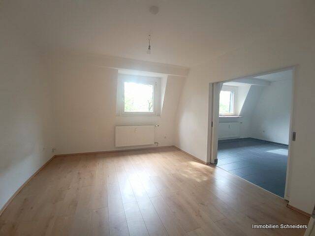 Duisburg-Alt-Hamborn, Kampstraße 63 - 2 Zimmer-Wohnung im 3.OG ab November zu mieten 2 zimmer