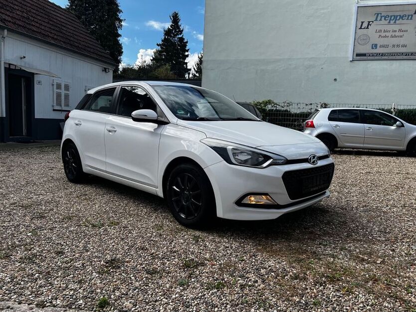 i20