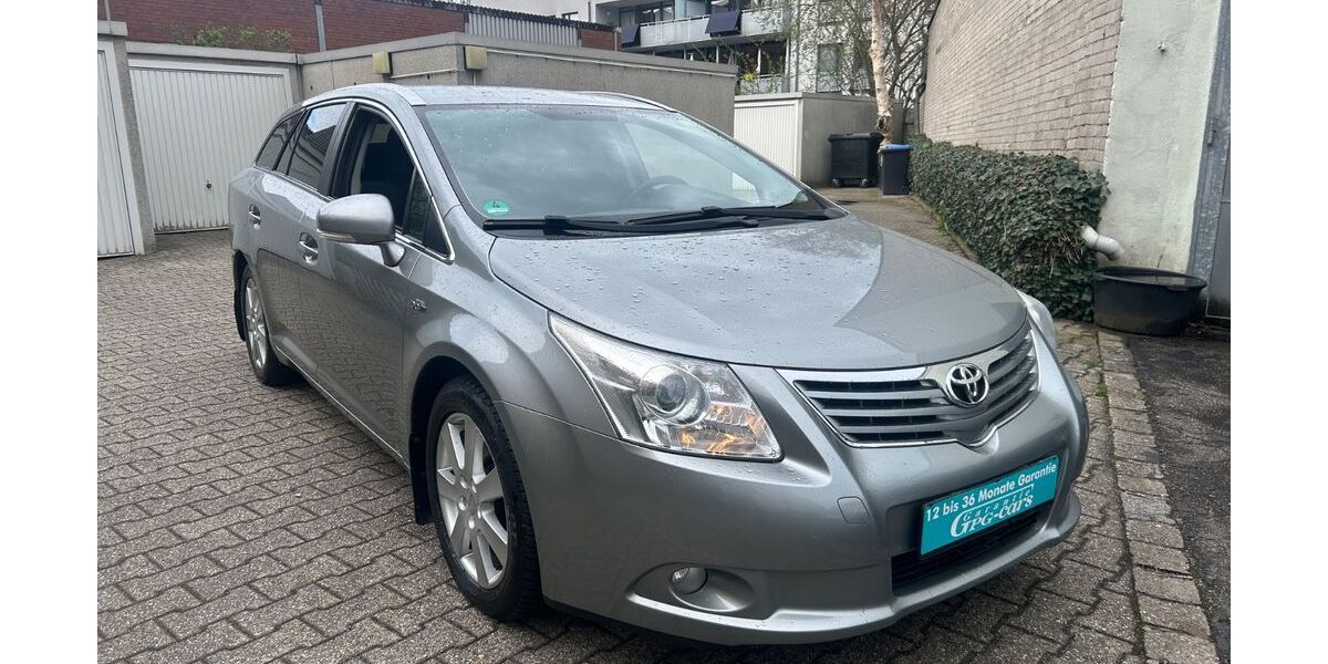 Toyota Avensis 170.000 km 7.250 &euro; Düsseldorf 40589